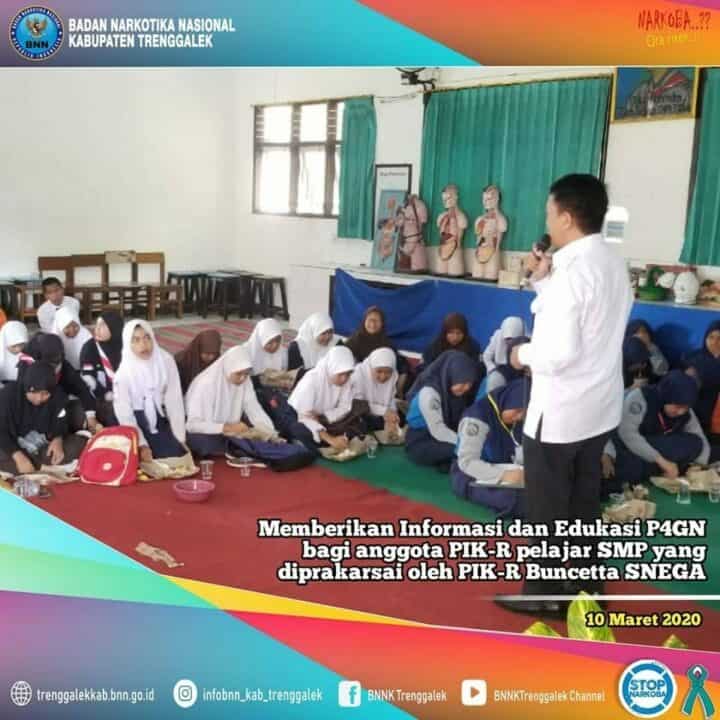 SOSIALISASI BAHAYA NARKOBA PADA KEGIATAN SOSIALISASI DAN BAKTI SOSIAL GENRE TRENGGALEK YANG DI PRAKARSAI OLEH PIK-R BUNCETTA SMPN 3 TRENGGALEK