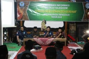 BNNK TRENGGALEK ADAKAN DISEMINASI INFORMASI P4GN MELALUI TALKSHOW DI DESA WATULIMO