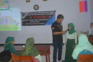 BERSAMA STIT SUNAN GIRI TRENGGALEK-Sosialisasi Bahaya Narkoba di MI Pudji Hardjo dan SDN 2 Prambon