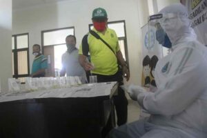 Screening Tes Urin bagi Pegawai di Kantor Pengadilan Negeri Trenggalek