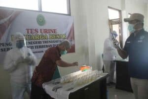 Screening Tes Urin bagi Pegawai di Kantor Pengadilan Negeri Trenggalek