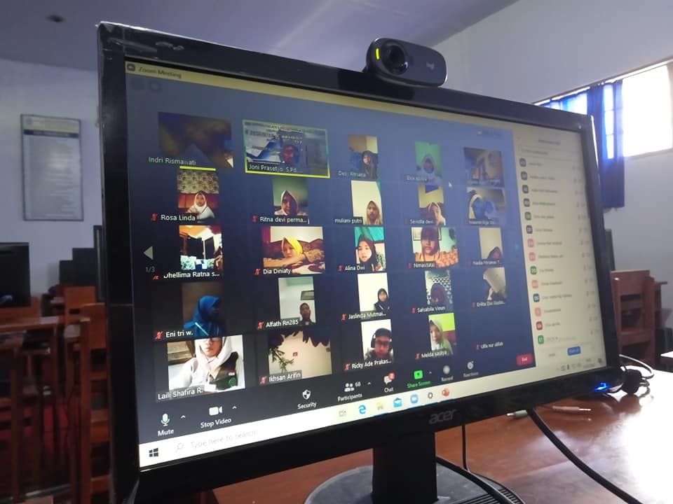 Sosialisasi Bahaya Narkoba secara Virtual dalam mengisi kegiatan MPLS SMK Kesehatan Brawijaya Husada Trenggalek