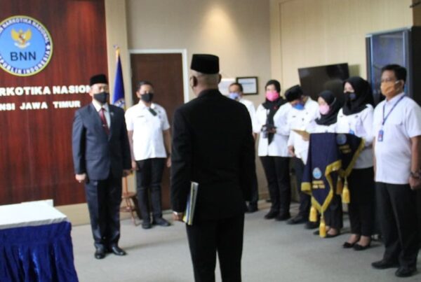 PENGAMBILAN SUMPAH DAN PELANTIKAN KEPALA BNN KABUPATEN TRENGGALEK
