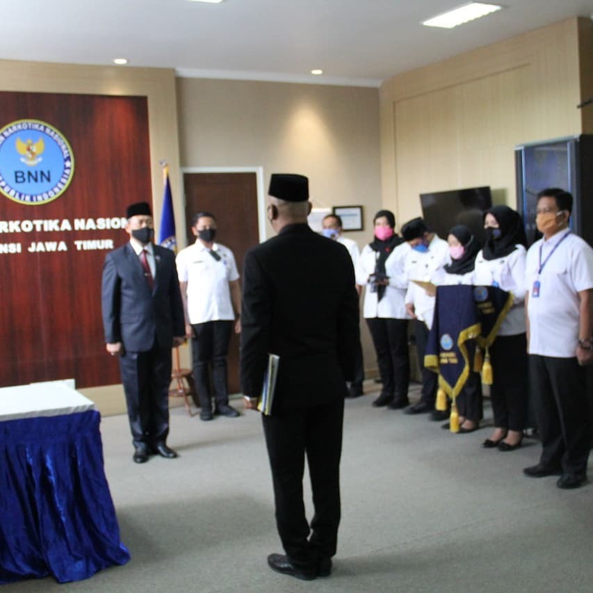 PENGAMBILAN SUMPAH DAN PELANTIKAN KEPALA BNN KABUPATEN TRENGGALEK