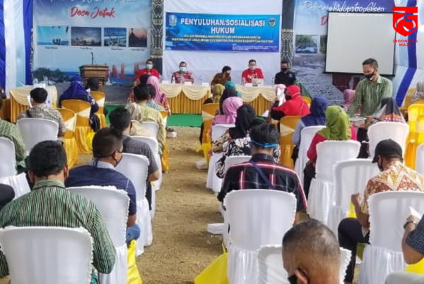 Penyuluhan Hukum dan Sosialisasi Bahaya Narkoba kepada Masyarakat Desa Jetak, Kecamatan Tulakan, Kabupaten Pacitan