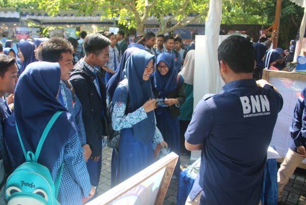 Kampanye Stop Narkoba di Ajang Trenggalek Education Fair 2019