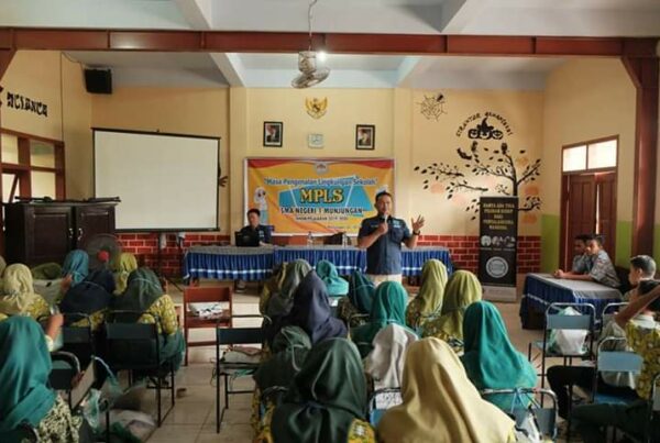 Sosialisasi Bahaya Narkoba MPLS SMK Negeri 1 Munjungan