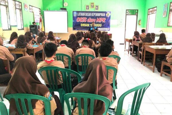 Sosialisasi P4GN pada Kegiatan Latihan Dasar Kepemimpinan pengurus OSIS dan MPK SMAN 1 Tugu Sosialisasi P4GN pada Kegiatan Latihan Dasar Kepemimpinan pengurus OSIS dan MPK SMAN 1 Tugu