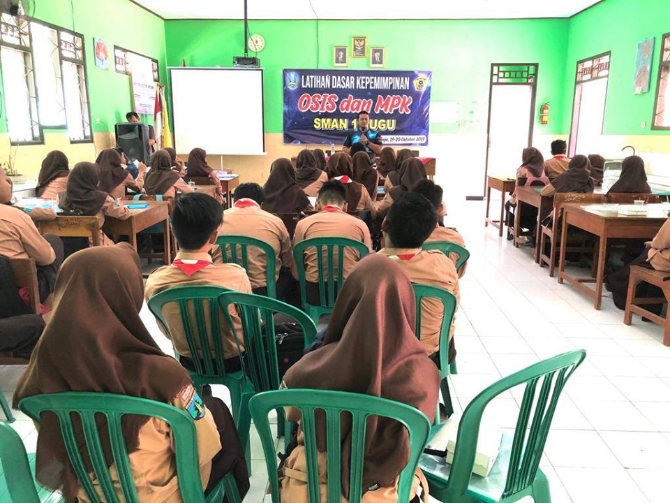 Sosialisasi P4GN pada Kegiatan Latihan Dasar Kepemimpinan pengurus OSIS dan MPK SMAN 1 Tugu Sosialisasi P4GN pada Kegiatan Latihan Dasar Kepemimpinan pengurus OSIS dan MPK SMAN 1 Tugu