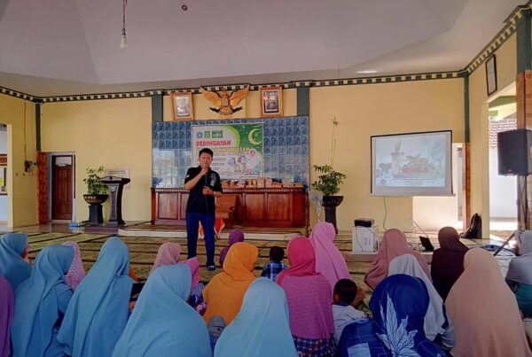 SOSIALISASI BAHAYA NARKOBA PADA KEGIATAN PERINGATAN MAULID NABI MUHAMMAD SAW TP PKK-PR FATAYAT NU-PR MUSLIMAT NU DESA SALAMREJO KEC. KARANGAN