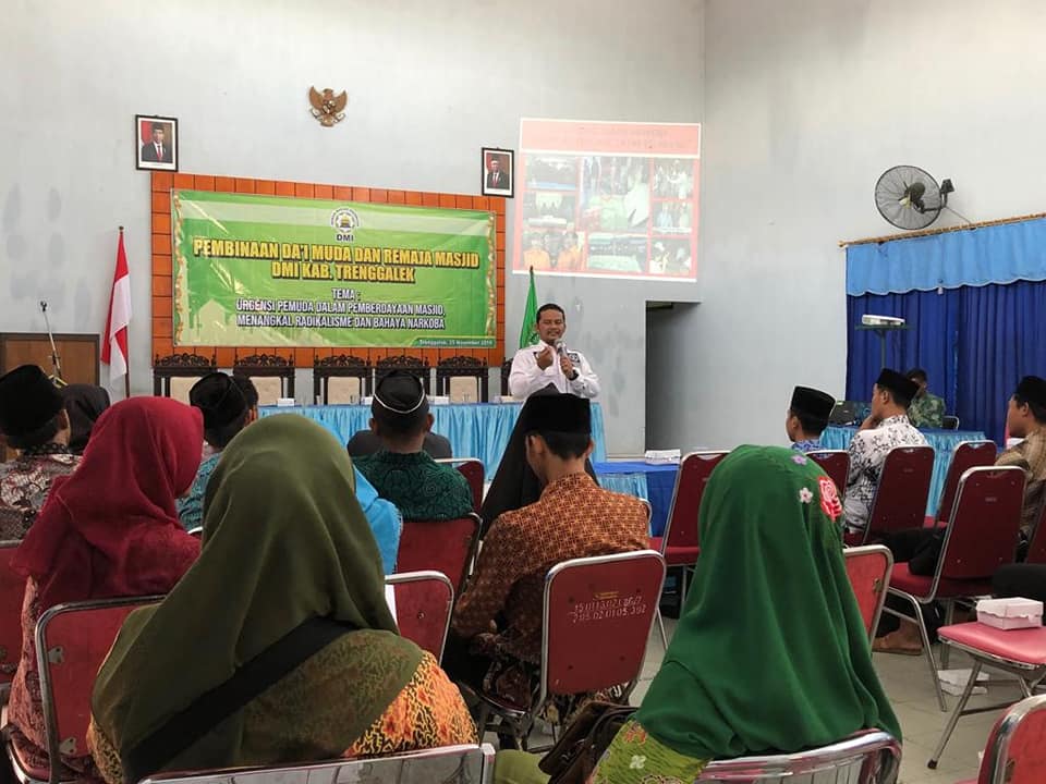 BNNK TRENGGALEK TURUT ANDIL PADA GIAT PEMBINAAN DA'I MUDA DAN REMAJA MASJID OLEH DEWAN MASJID DAN KANTOR KEMENAG KABUPATEN TRENGGALEK