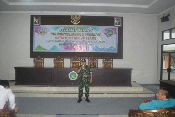 Sosialisasi dan Penyuluhan Bersama Batalyon 3 SATLAK ELANG di STKIP PGRI Trenggalek