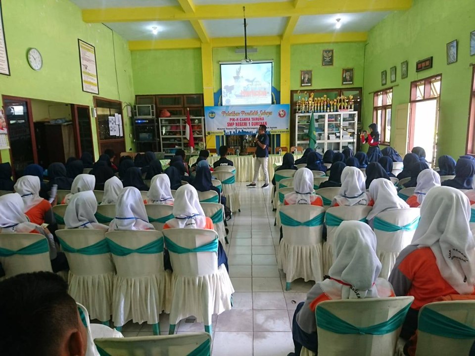 Penyuluhan P4GN pada Giat Diklat Pendidik Sebaya PIK-R Cakra Taruna SMPN 1 Durenan Penyuluhan P4GN pada Giat Diklat Pendidik Sebaya PIK-R Cakra Taruna SMPN 1 Durenan