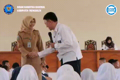 Sosialisasi Bahaya Narkoba MPLS SMK Negeri 1 Trenggalek