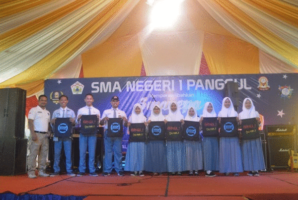 Insert Konten BNNK Trenggalek pada Event SMANEPA ART FESTIVAL 2019 SMAN 1 Panggul