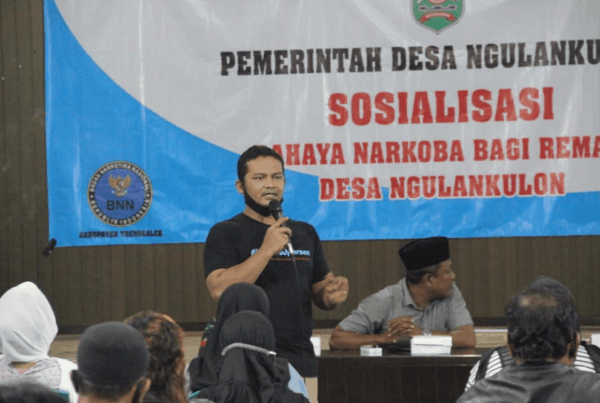 Sosialisasi Bahaya Penyalahgunaan Narkoba Pada Pemuda dan Masyarakat Desa Ngulankulon