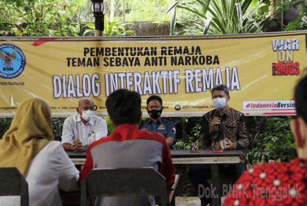 PEMBENTUKAN REMAJA TEMAN SEBAYA ANTI NARKOBA