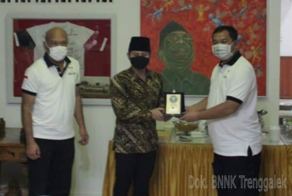 KUNJUNGAN KERJA DI TRENGGALEK, KEPALA BNNP JATIM BERSILATURAHMI DENGAN FORKOPIMDA TRENGGALEK