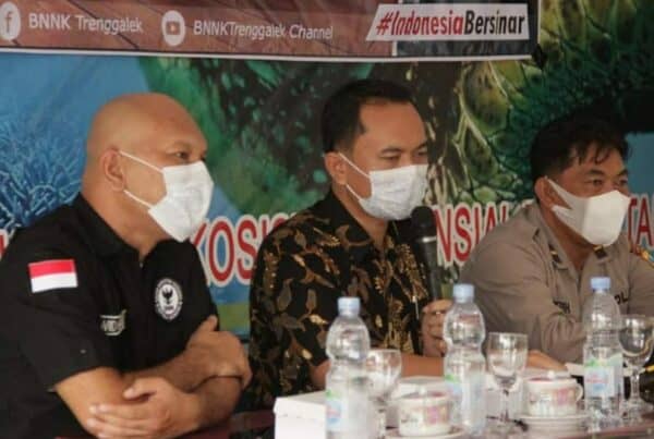TALKSHOW P4GN BNNK TRENGGALEK DI KECAMATAN PANGGUL, USUNG TEMA "NARKOBA DI ERA MILENIAL" TALKSHOW P4GN BNNK TRENGGALEK DI KECAMATAN PANGGUL, USUNG TEMA “NARKOBA DI ERA MILENIAL”