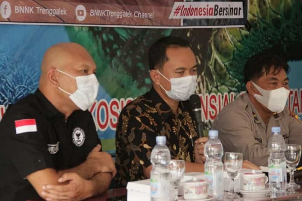 TALKSHOW P4GN BNNK TRENGGALEK DI KECAMATAN PANGGUL, USUNG TEMA “NARKOBA DI ERA MILENIAL”