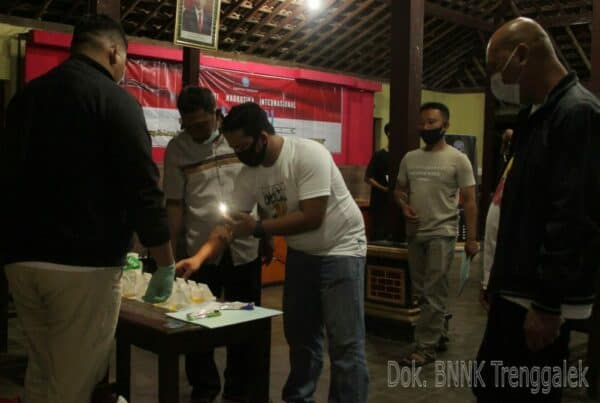 TES URIN DESA PANDEAN
