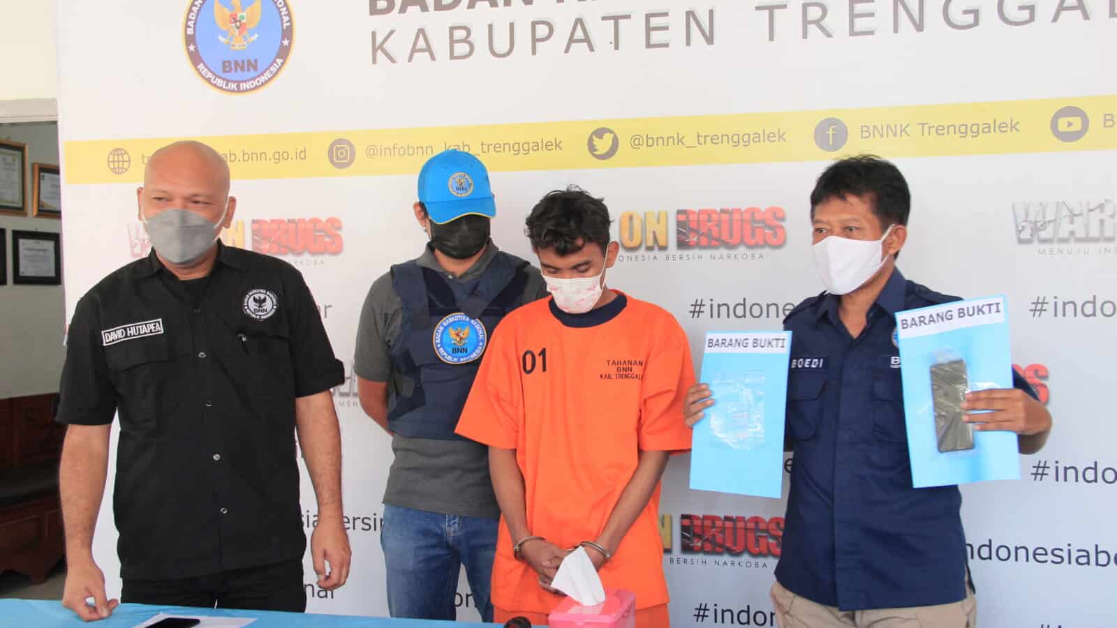 BNNK Trenggalek Tangkap Kurir Narkoba Trenggalek Tangkap Kurir Narkoba