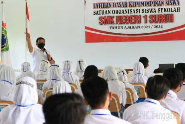 BNNK TRENGGALEK EDUKASI P4GN PADA KEGIATAN LDKS SMKN 1 SURUH