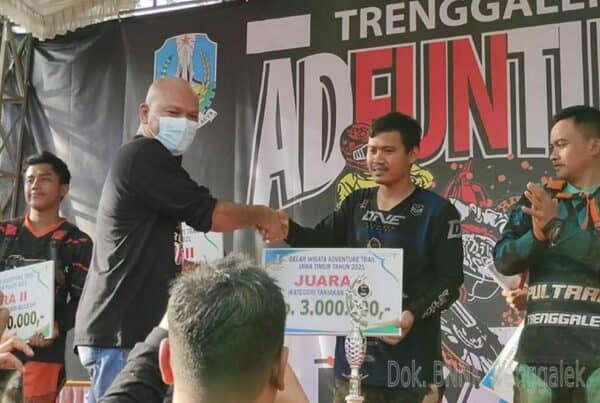 HADIRI GELARAN TRENGGALEK AD’FUN’TURE TRAIL COMPETITION , BNNK TRENGGALEK APRESIASI KOMUNITAS TRAIL TRENGGALEK DAN DINAS PARIWISATA PROV JATIM