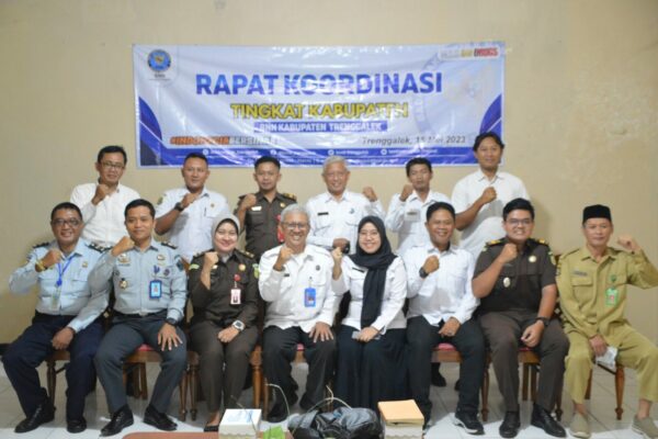 OPTIMALKAN UPAYA P4GN, BNNK TRENGGALEK GELAR RAKOR ANTAR WILAYAH KABUPATEN