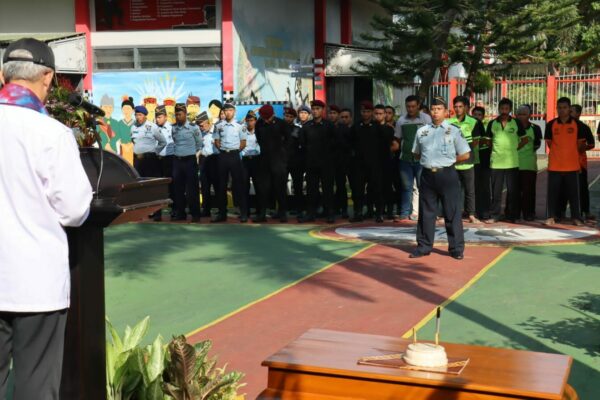 PLT. KEPALA BNNK TRENGGALEK PIMPIN APEL P4GN DI RUTAN KELAS II B TRENGGALEK