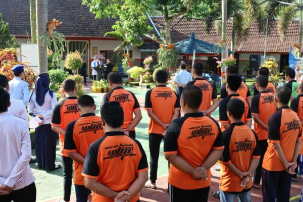 PLT. KEPALA BNNK TRENGGALEK PIMPIN APEL P4GN DI RUTAN KELAS II B TRENGGALEK