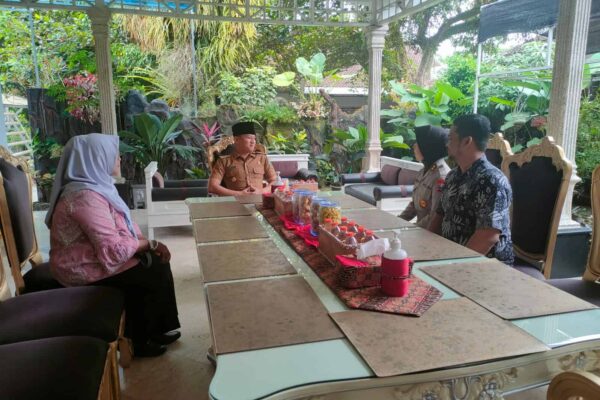 KEPALA BNNK TRENGGALEK SILATURAHMI DAN SINERGITAS DENGAN BUPATI TRENGGALEK DAN FORKOPIMDA