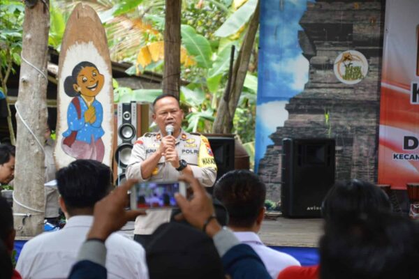 BNNK TRENGGALEK DUKUNG PROGRAM KAMPUNG BERSIH NARKOBA POLRES TRENGGALEK