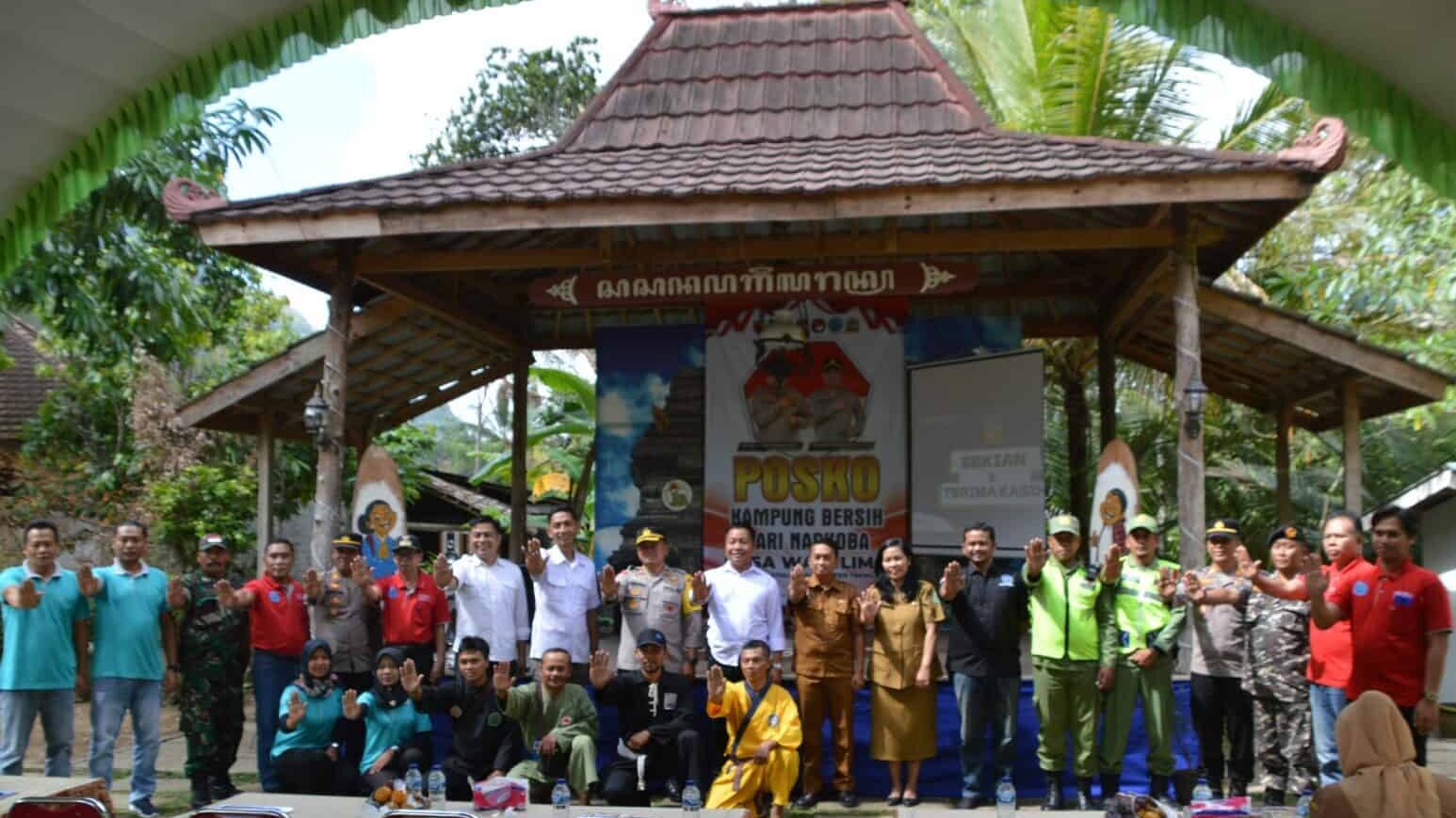 BNNK TRENGGALEK DUKUNG PROGRAM KAMPUNG BERSIH NARKOBA POLRES TRENGGALEK BNNK TRENGGALEK DUKUNG PROGRAM KAMPUNG BERSIH NARKOBA POLRES TRENGGALEK
