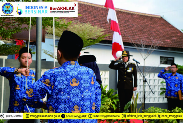 BNNK TRENGGALEK MELAKSANAKAN UPACARA BENDERA PERINGATAN HUT KE-79 REPUBLIK INDONESIA