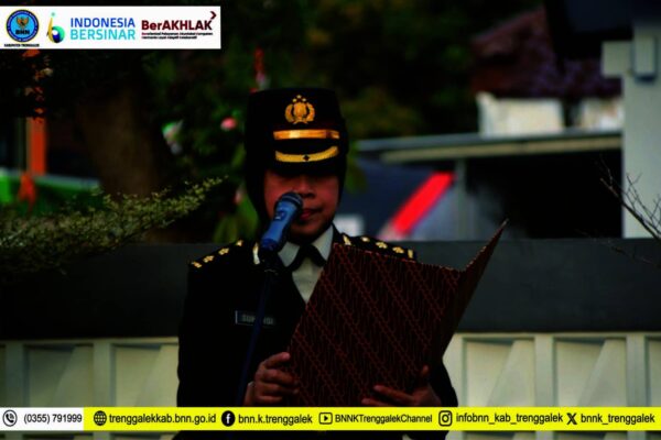 BNNK TRENGGALEK MELAKSANAKAN UPACARA BENDERA PERINGATAN HUT KE-79 REPUBLIK INDONESIA