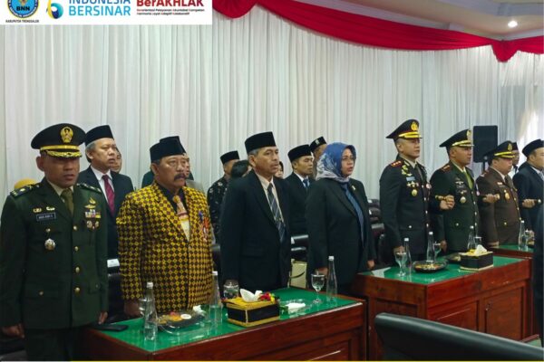 KEPALA BNNK TRENGGALEK HADIRI SIDANG PARIPURNA DPRD KABUPATEN TRENGGALEK