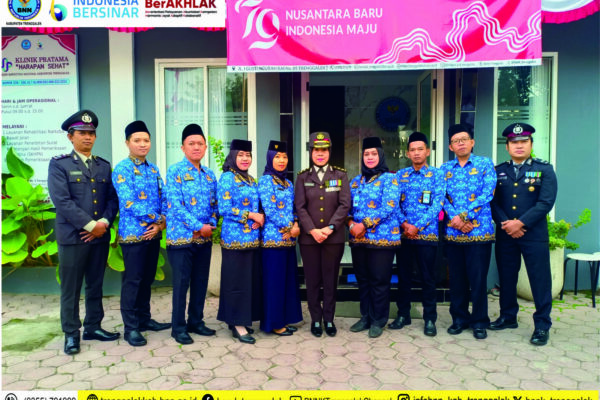 BNNK TRENGGALEK MELAKSANAKAN UPACARA BENDERA PERINGATAN HUT KE-79 REPUBLIK INDONESIA