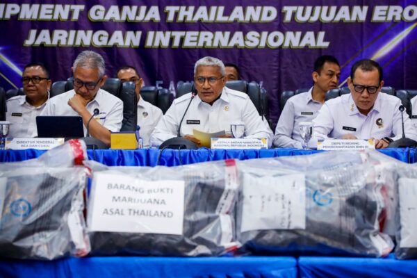 BNN-BEA DAN CUKAI BERHASIL UNGKAP KASUS PENYELUNDUPAN GANJA THAILAND JARINGAN SINDIKAT NARKOTIKA INTERNASIONAL