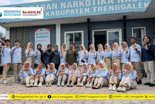 PIKR SMADA 2 Trenggalek Lakukan Kunjungan Edukatif ke Kantor BNN Kabupaten Trenggalek