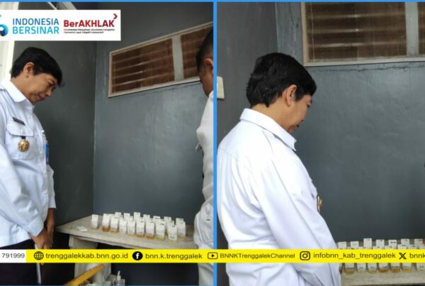 Sidak Tes Urine Personil BNNK Trenggalek Sidak Tes Urine Personil BNNK Trenggalek